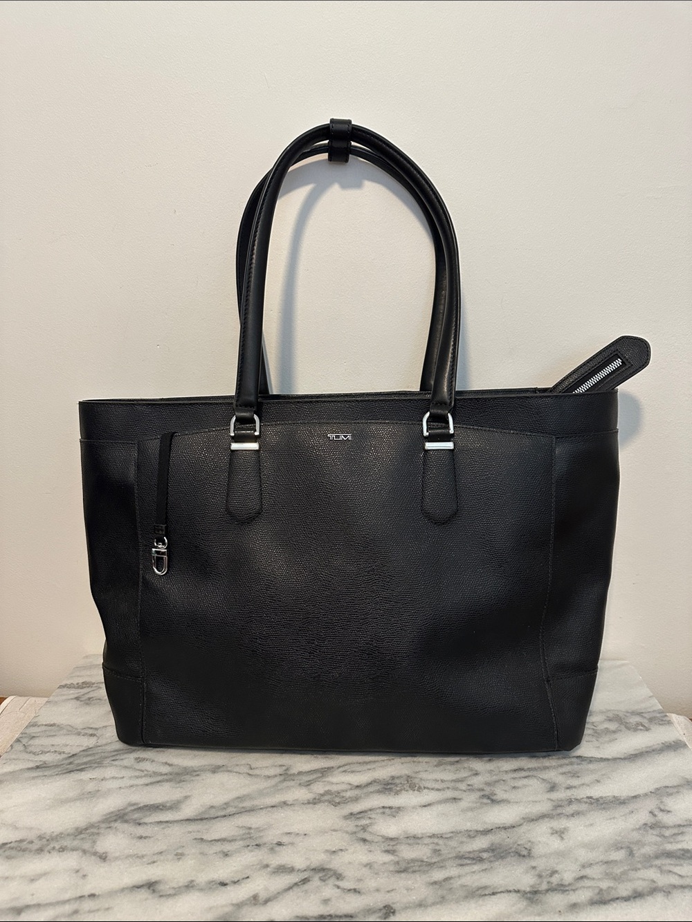Tumi Stanton Venus Business Black Leather Tote